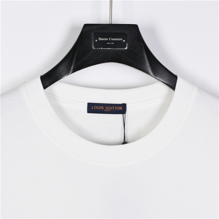  Clothes Louis Vuitton 20250329-8