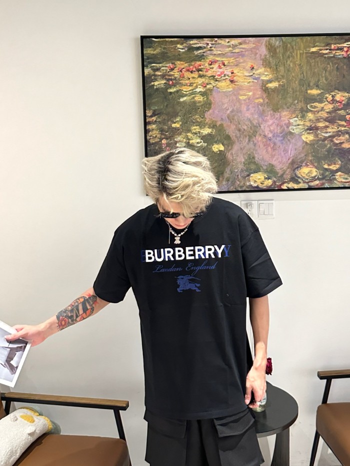  Clothes Burberry 20250329-6