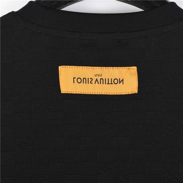 Clothes Louis Vuitton 20250329-3