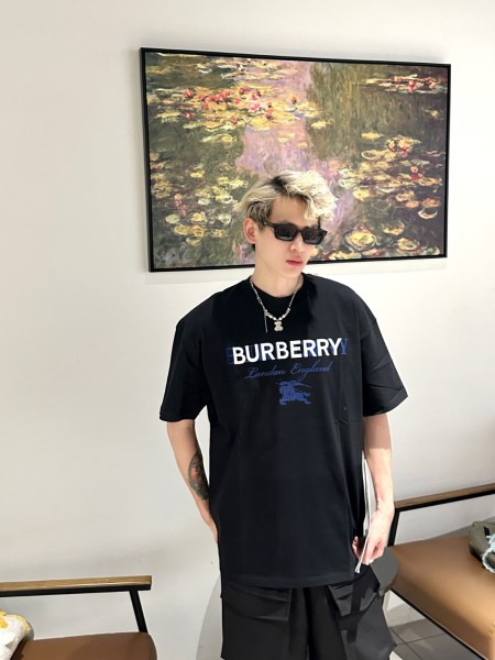  Clothes Burberry 20250329-6