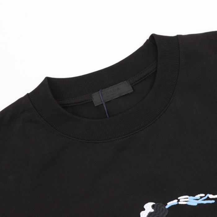 Clothes Prada 20250331-1