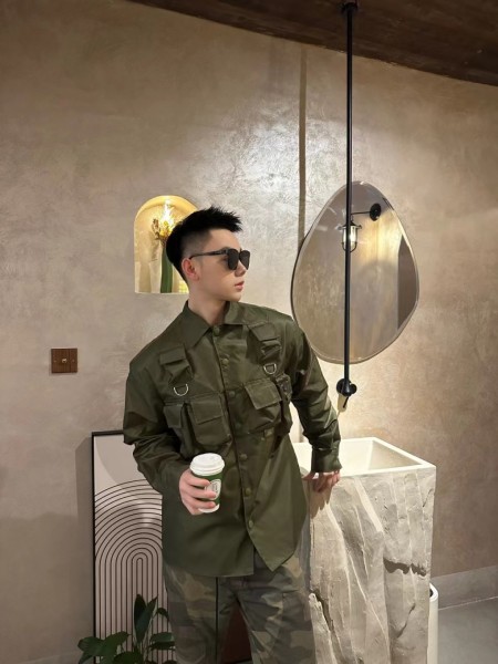  Clothes Prada 20250401-3