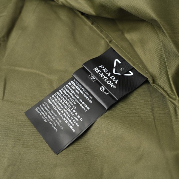  Clothes Prada 20250401-3