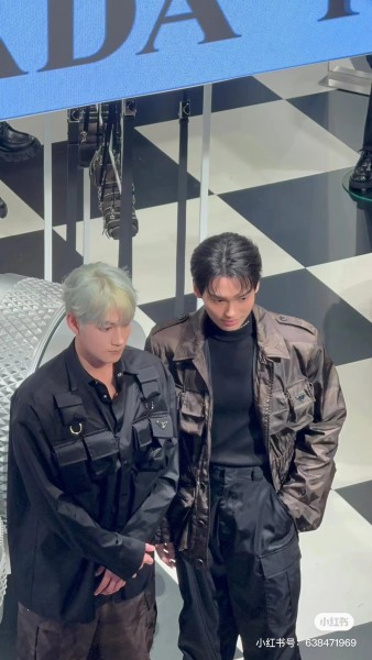  Clothes Prada 20250401-2