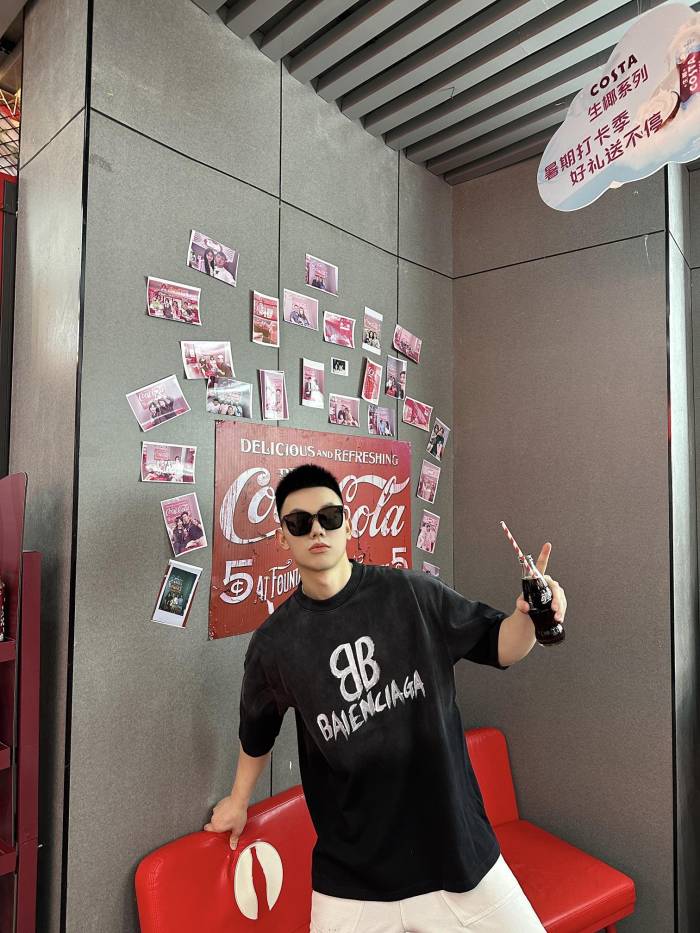 Clothes Balenciaga 20250401-1