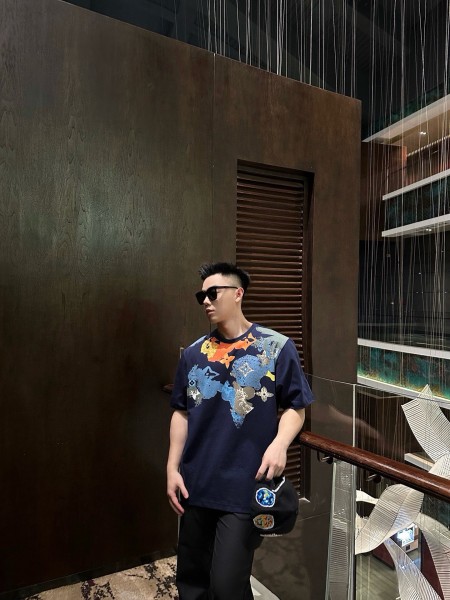 Clothes Louis Vuitton 20250401-1