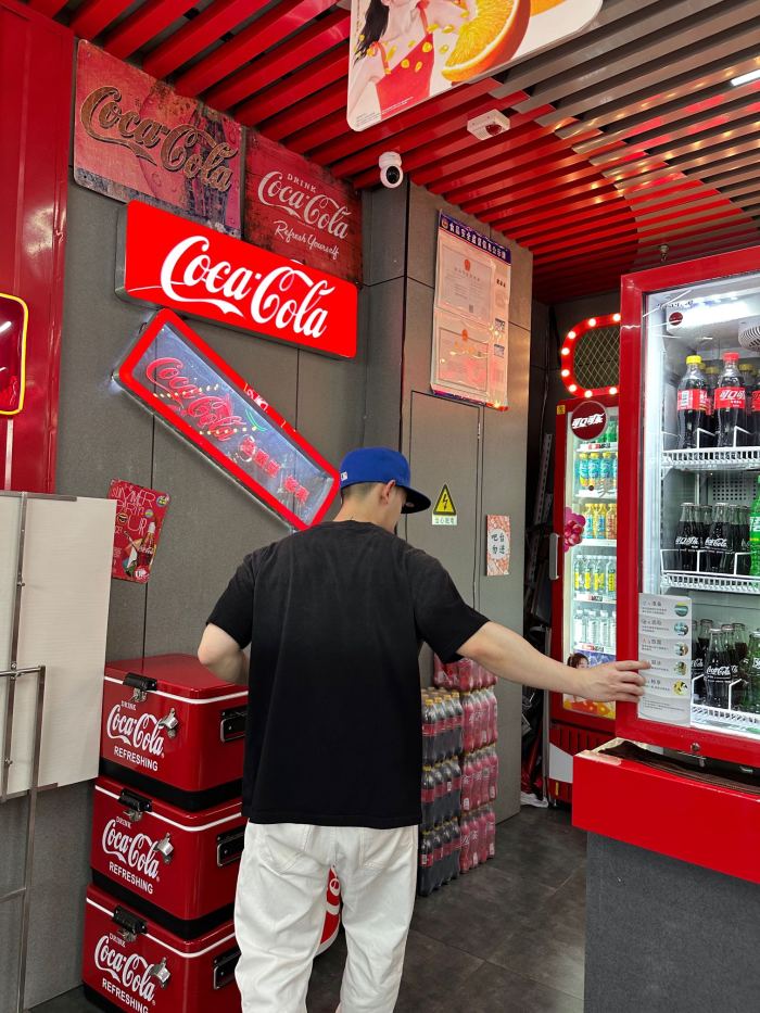  Clothes Balenciaga 20250401-2