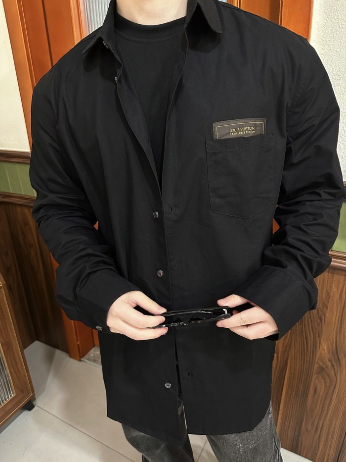 Clothes Louis Vuitton 20250401-3