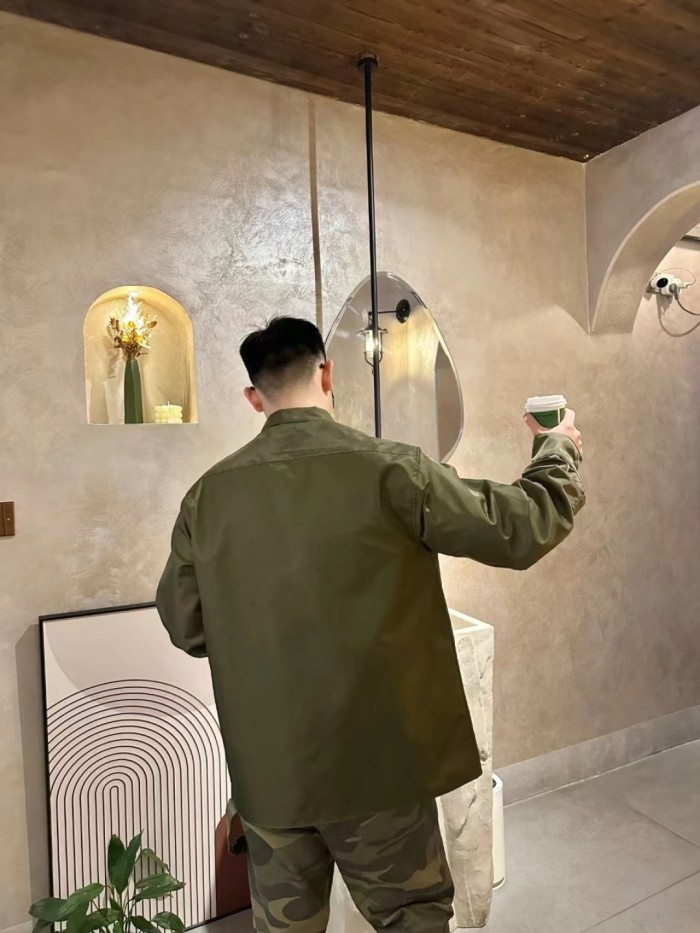  Clothes Prada 20250401-3