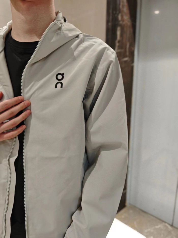  Clothes On 20250401-3