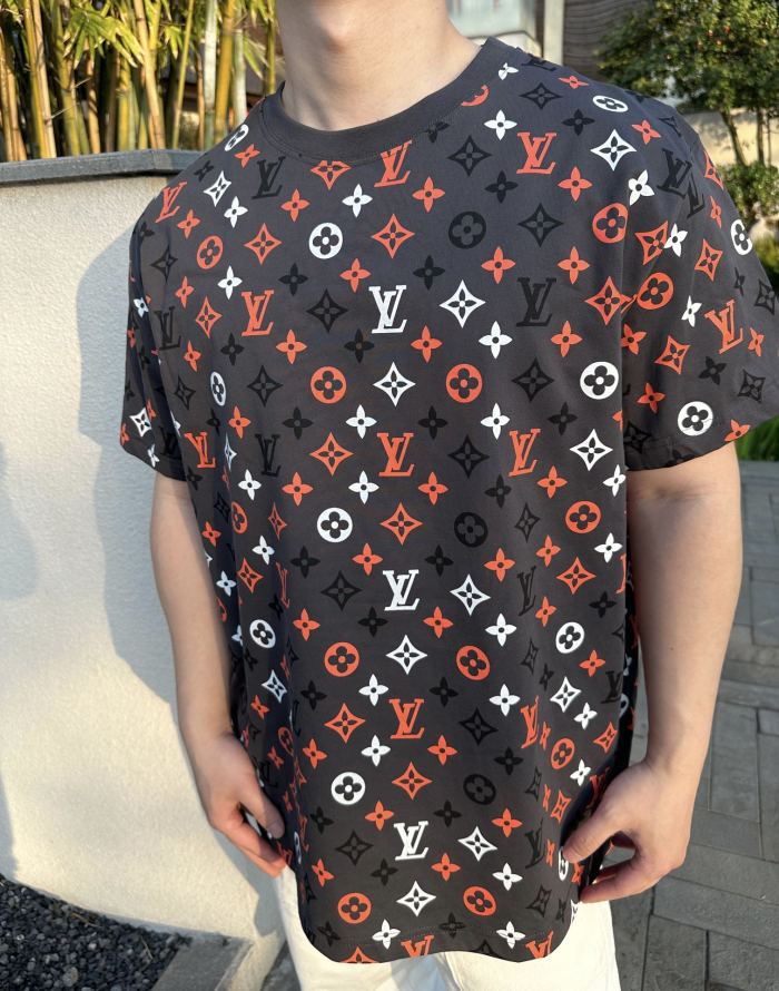 Clothes Louis Vuitton 20250401-2