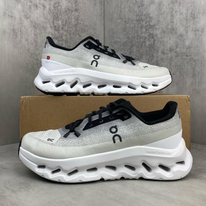 On Running Cloudtilt Black Ivory