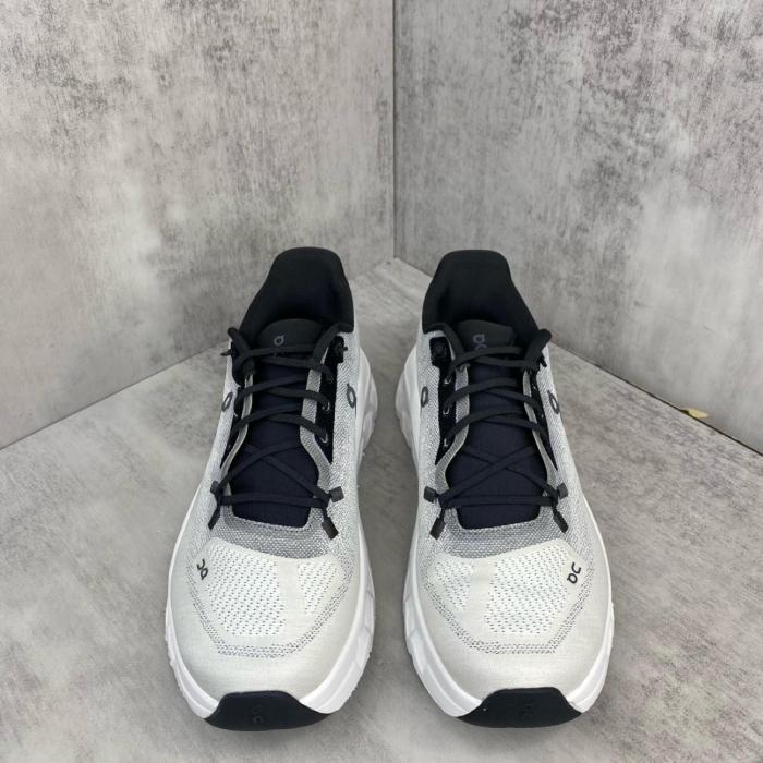 On Running Cloudtilt Black Ivory