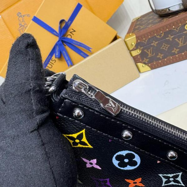 LOUIS VUITTON X Takashi Murakami Pochette Accessoires Black Multicolored M13663 size 22*4*13 cm 
