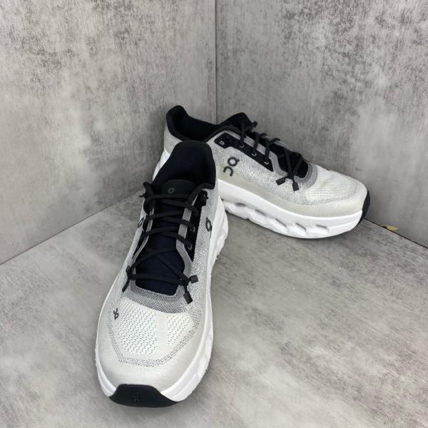 On Running Cloudtilt Black Ivory