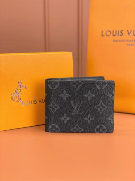 LOUIS VUITTON M82809 Multiple Wallet M61695 size 11.5*1.5*9 cm