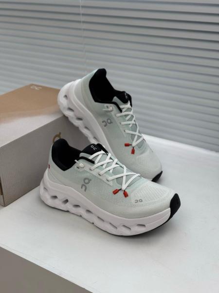 On Running Cloudtilt Mineral Ivory