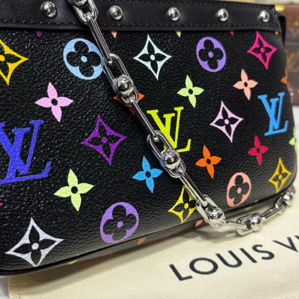 LOUIS VUITTON X Takashi Murakami Pochette Accessoires Black Multicolored M13663 size 22*4*13 cm 