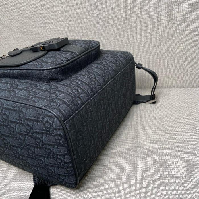 DIOR OBLIQUE Grained Calfskin Backpack Men's Black 1ADBA200YKS-H03E size 26.5*15*40 cm