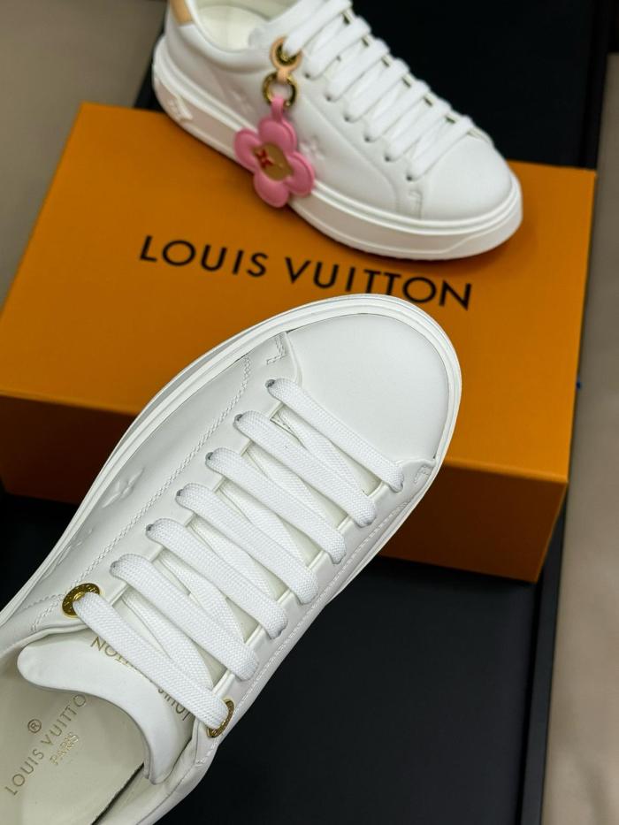 LOUIS VUITTON Time Out Low-Top Skateboard Shoes Women's White