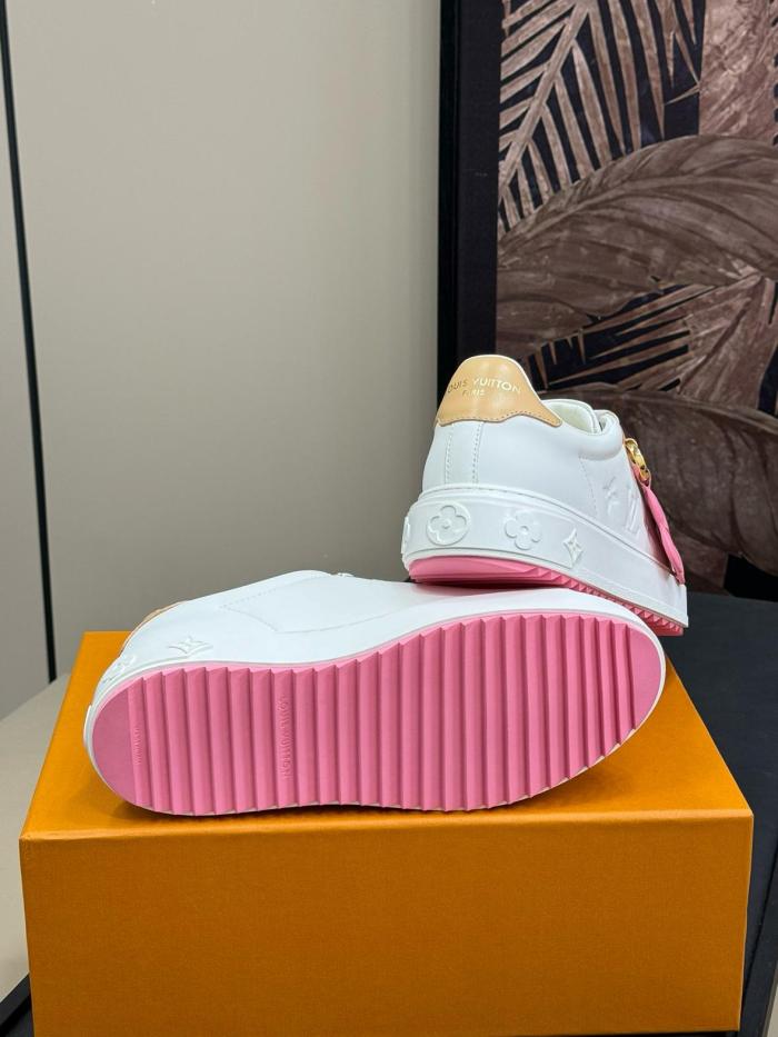 LOUIS VUITTON Time Out Low-Top Skateboard Shoes Women's White