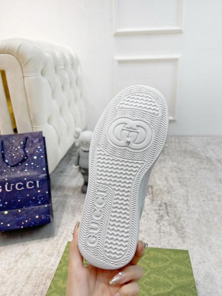 GUCCI Gg Canvas Trainer 'White Grey'