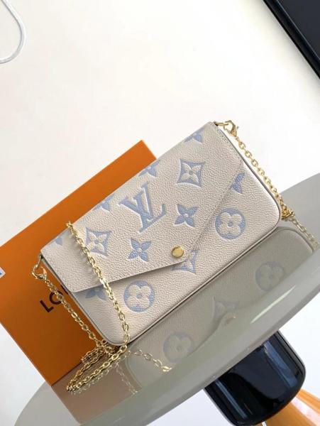 LOUIS VUITTON Pochette Félicie Monogram Empreinte Leather M83025 size 21*3*12 cm