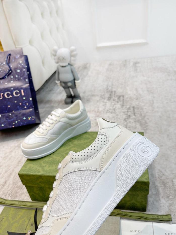 GUCCI Gg Canvas Trainer 'White Grey'