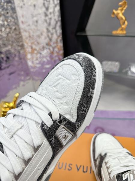 Louis Vuitton Trainer Monogram Denim Grey White