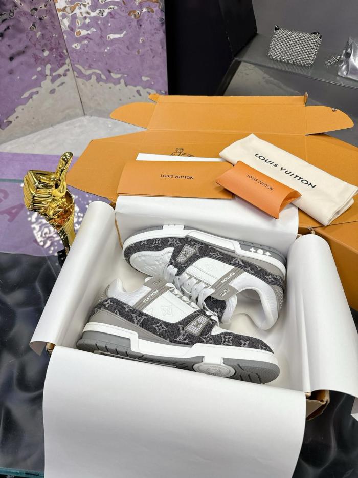 Louis Vuitton Trainer Monogram Denim Grey White