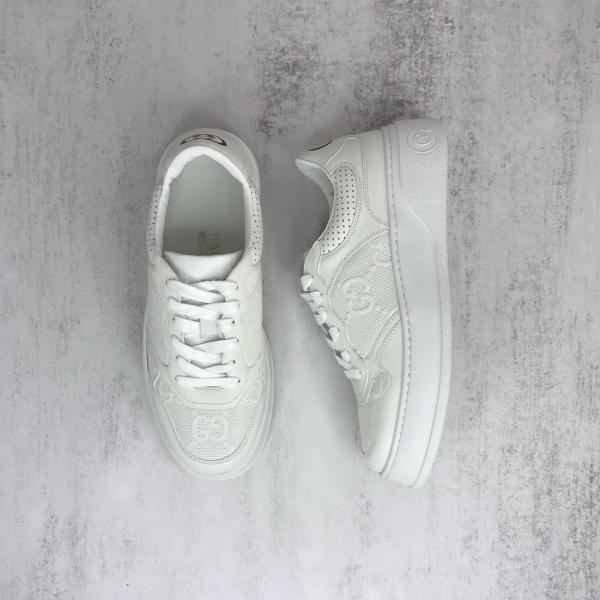 GUCCI Gg Embossed White Leather