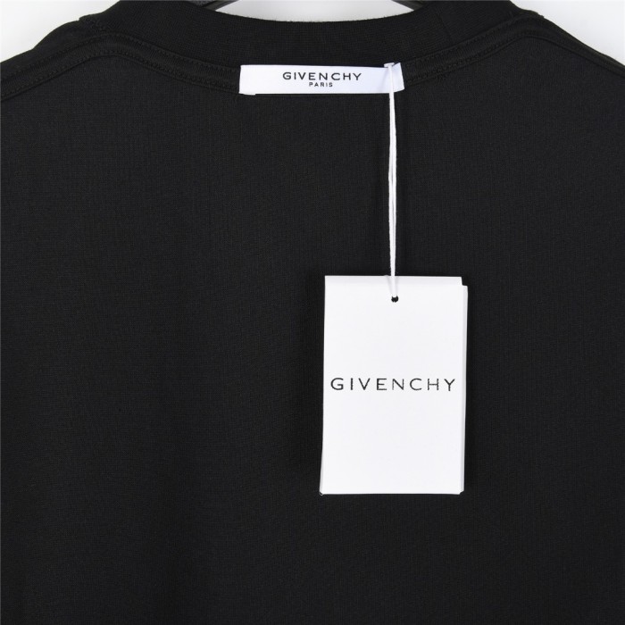  Clothes Givenchy 20250410-4