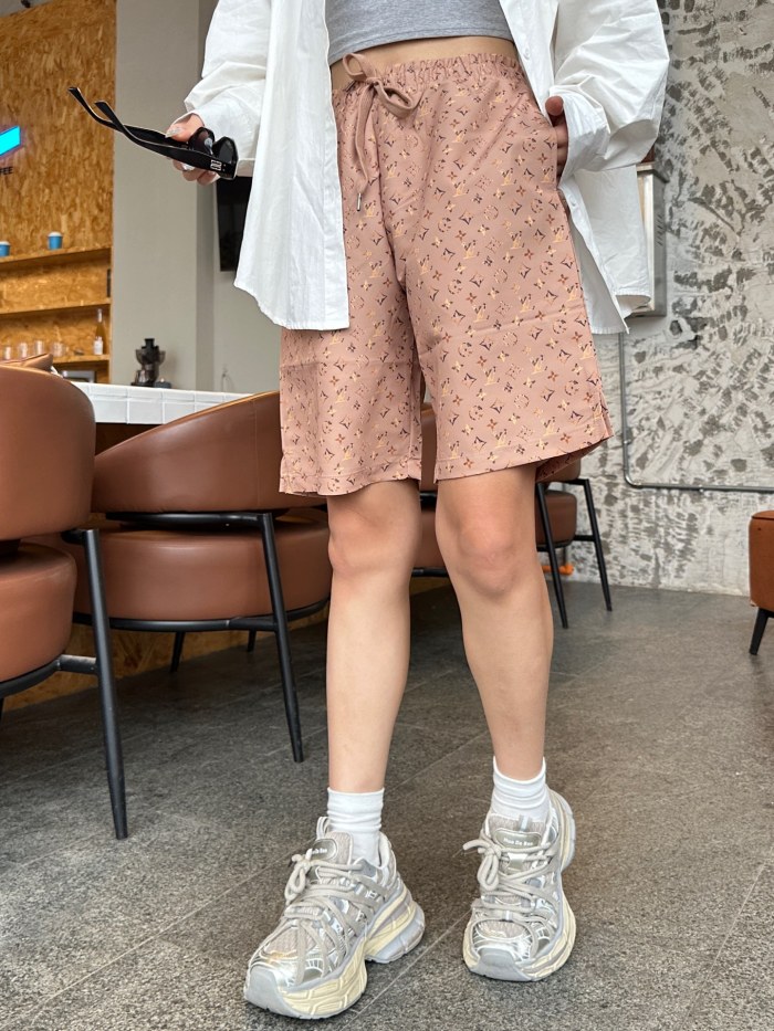 Clothes Louis Vuitton 20250410-2