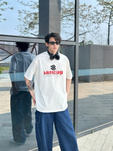 Clothes Balenciaga 20250410-2