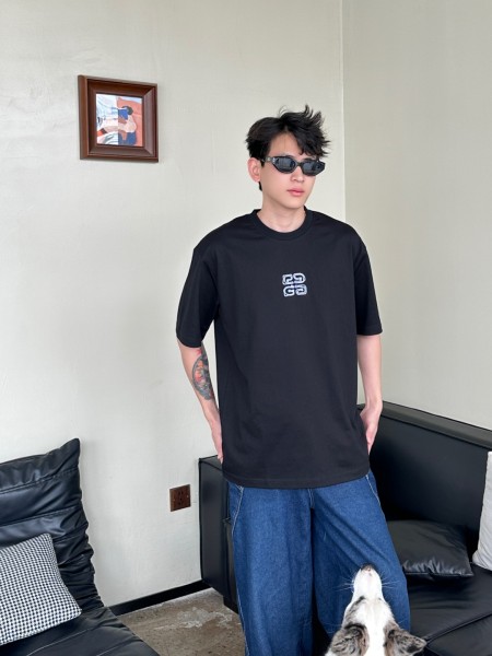  Clothes Givenchy 20250410-3