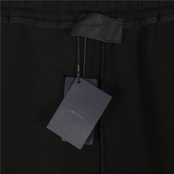 Clothes Prada 20250410-1