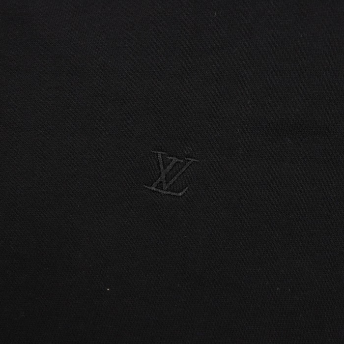  Clothes Louis Vuitton 20250410-12