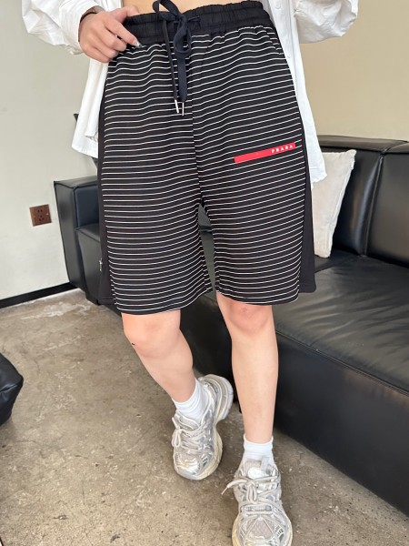 Clothes Prada 20250410-1