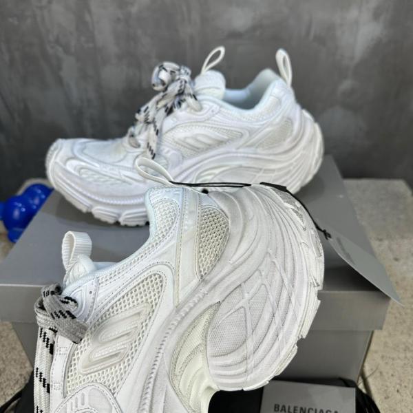 Balenciaga 6XL Low Top Chunky Sneakers Women's White