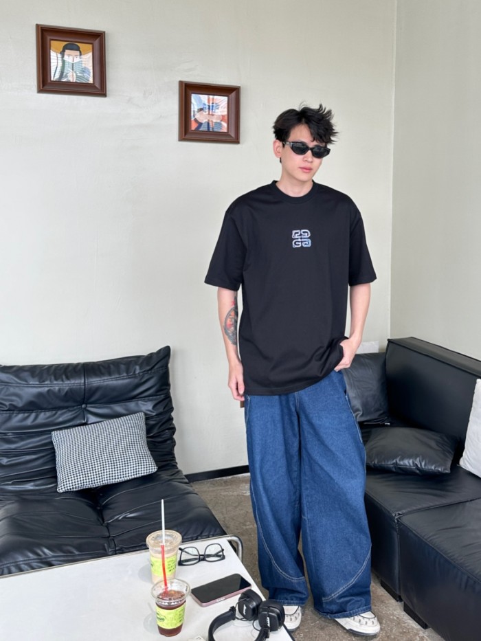  Clothes Givenchy 20250410-3