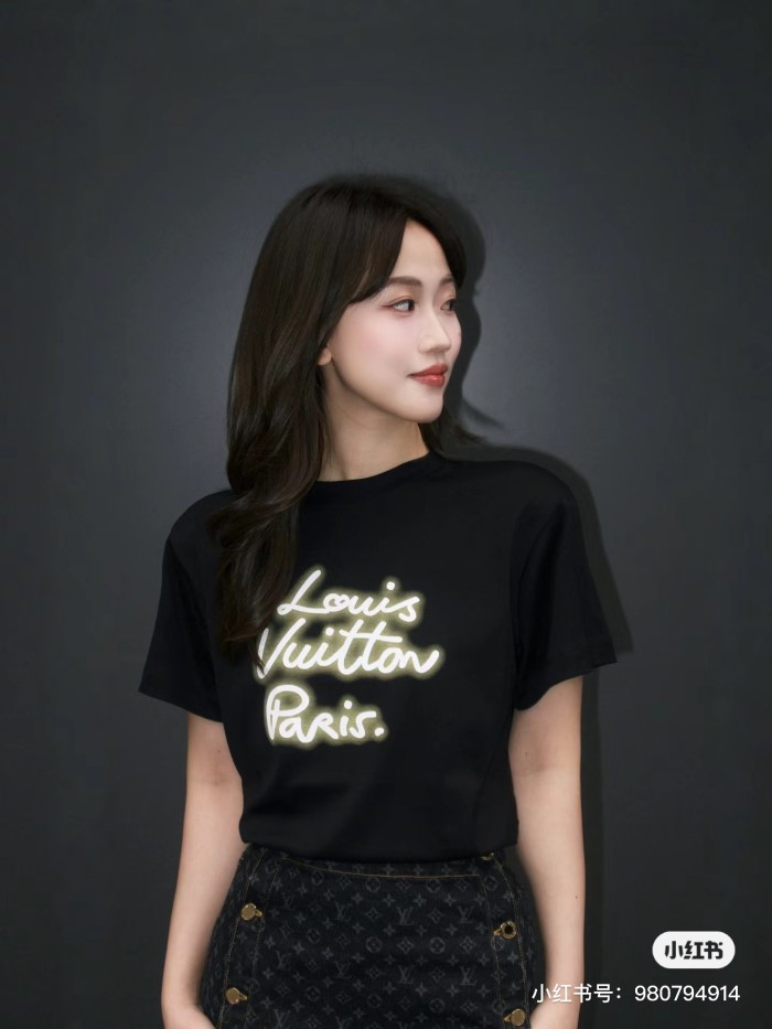  Clothes Louis Vuitton 20250410-5