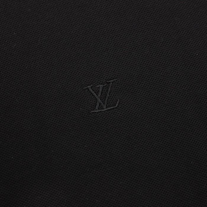  Clothes Louis Vuitton 20250410-11