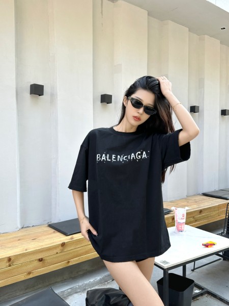 Clothes Balenciaga 20250410-3