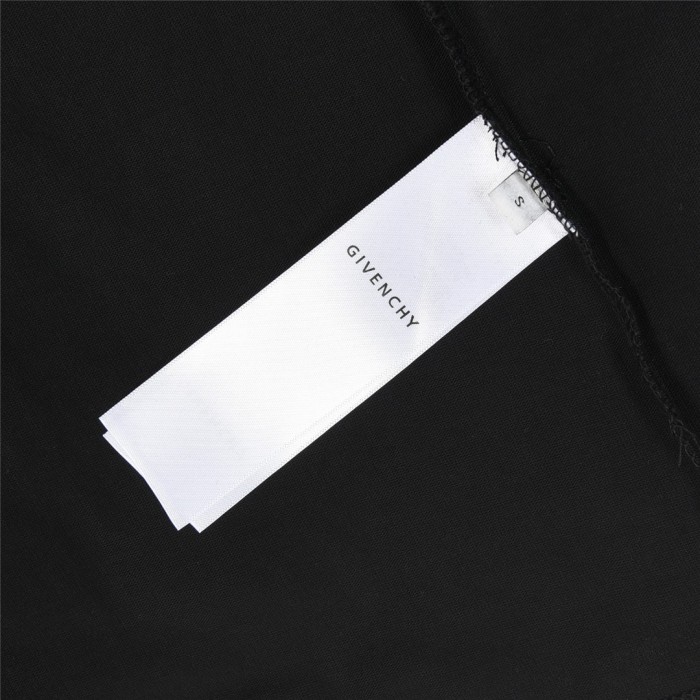  Clothes Givenchy 20250410-3