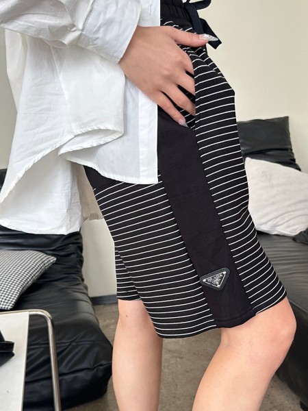 Clothes Prada 20250410-1