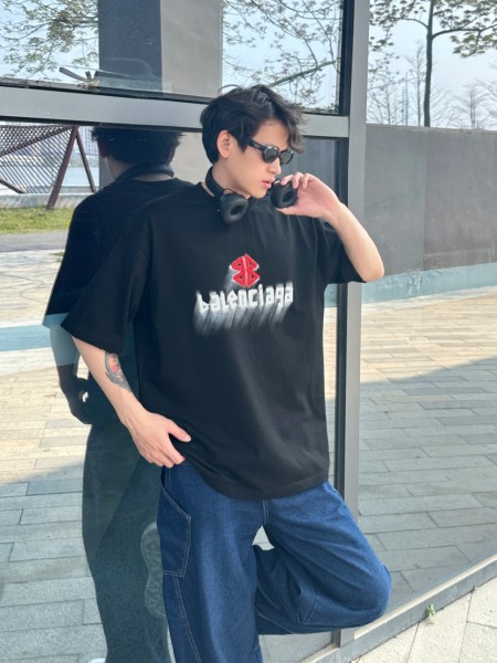 Clothes Balenciaga 20250410-1