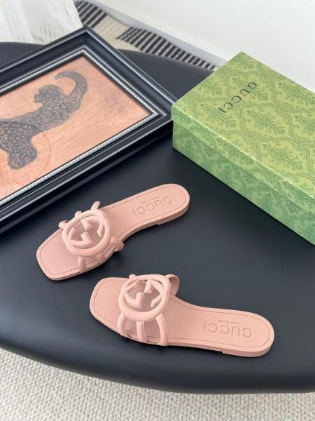 GUCCI Interlocking Slide Slippers Women's Light Beige