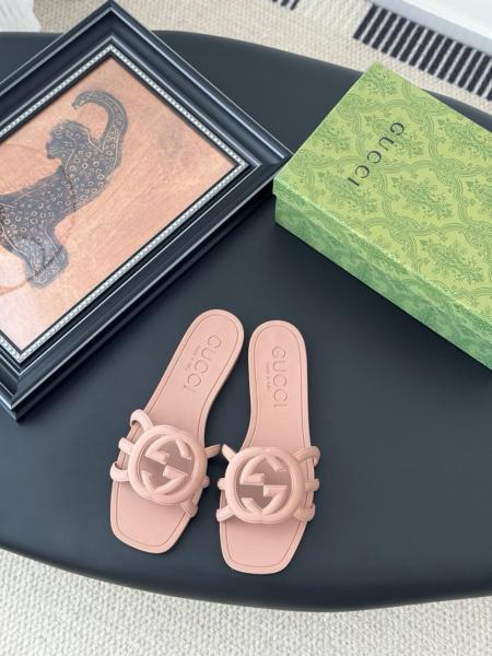 GUCCI Interlocking Slide Slippers Women's Light Beige