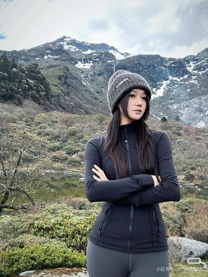 lululemon Define Luon™ fabric soft and comfortable high-elastic jacket Women's black/BLK