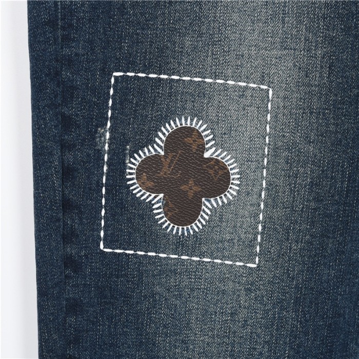  Clothes Louis Vuitton 20250419-5